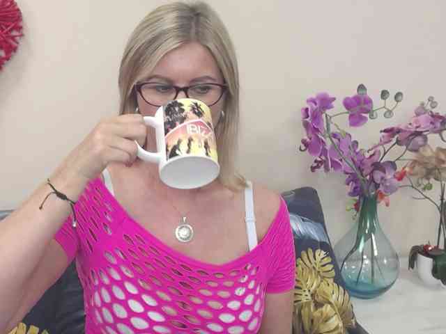 DoreenKiss webcam