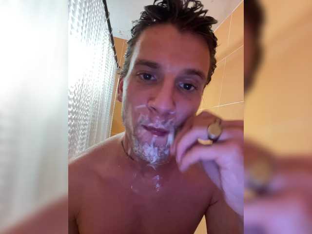 ETHAN_MOORE