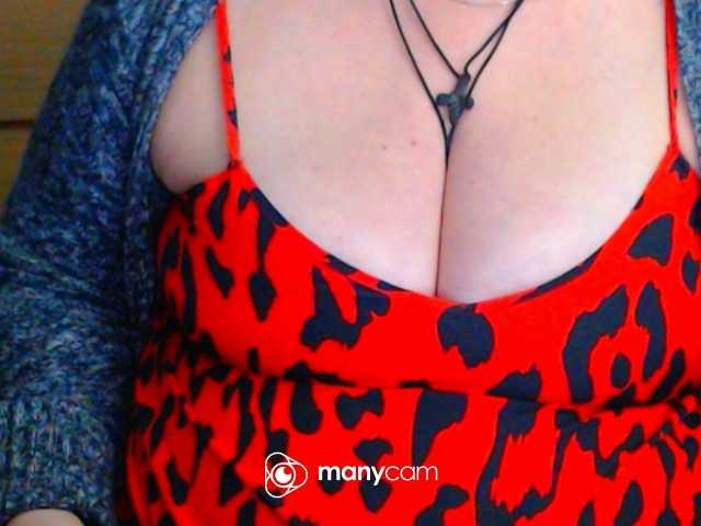 mayalove4u Live Cam on BongaCams