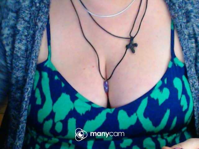 mayalove4u — lush its on ,1 to make my toy vibra, 5 for like e,15#tits 20 #ass 25 #pussy #lush on , please one tip 