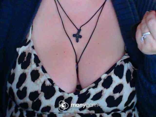 mayalove4u Live Webcam on BongaCams