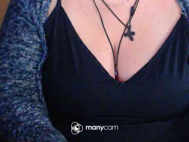 mayalove4u Live Webcam on BongaCams