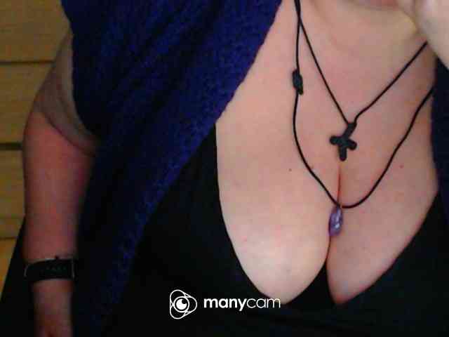 mayalove4u Live Webcam on BongaCams