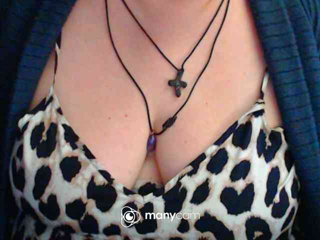 mayalove4u Live Webcam on BongaCams