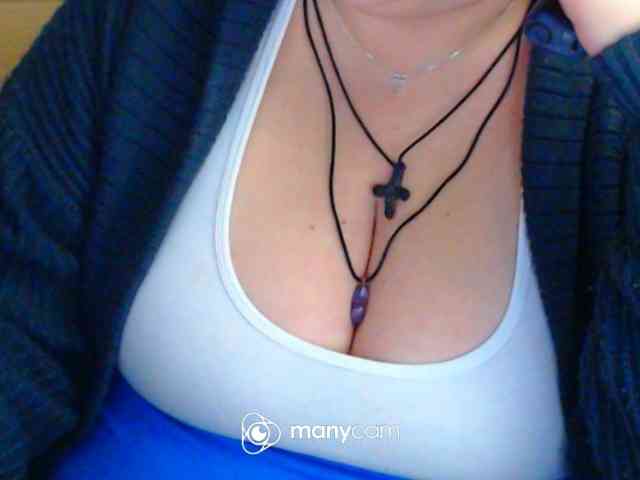 mayalove4u Live Webcam on BongaCams