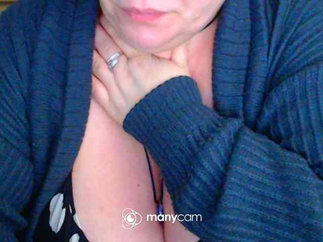 mayalove4u Live Webcam on BongaCams