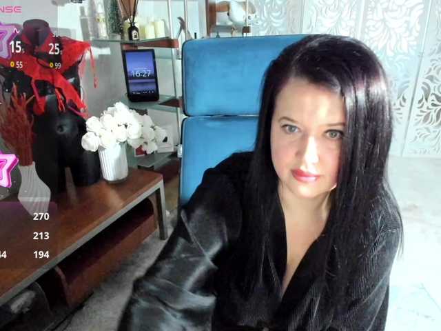 LoveCatsuit's BongaCams show and profile