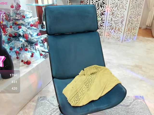 LoveCatsuit's BongaCams show and profile