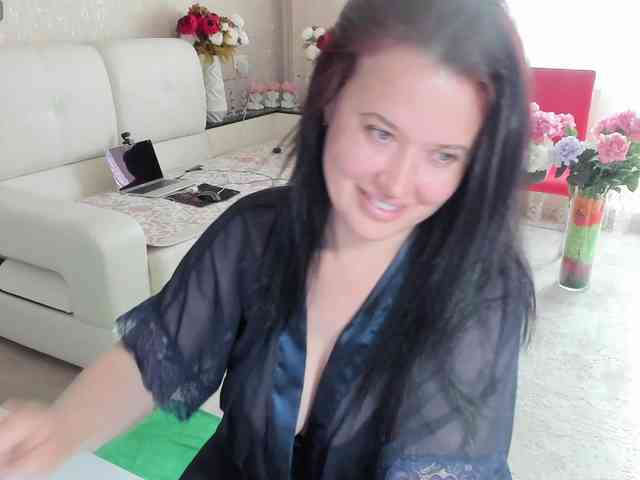 LoveCatsuit webcam