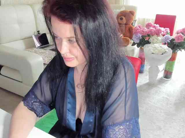 LoveCatsuit's webcam live show