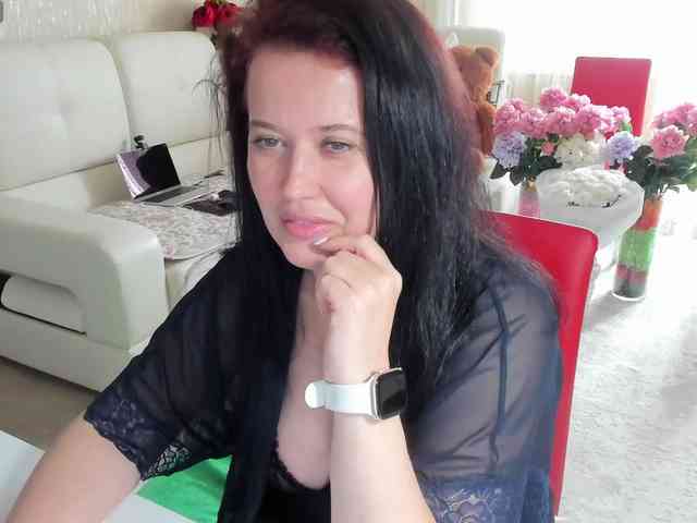 LoveCatsuit webcam