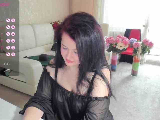 LoveCatsuit webcam
