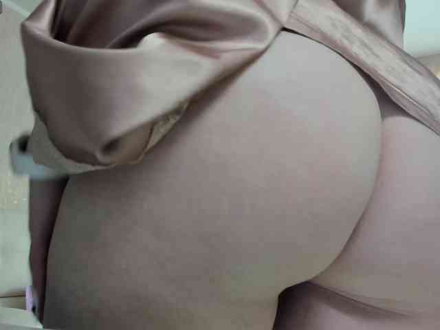 LoveCatsuit webcam