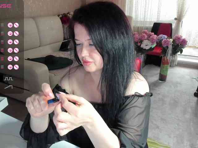 LoveCatsuit webcam