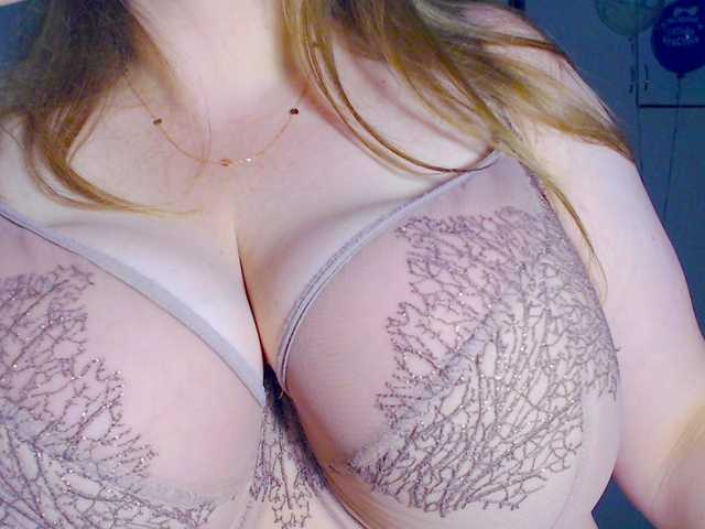 yuliska1 — Hi guys!!Give love !! tits-80 tk,  ass-60,nipples-50.pm-95,C2C-110,Lick tits-165, take off panties-200,oilice on tits-155,Blow job-180, fuck tits -188. spank ass-99 . Stockings -130 tks.  NAKED-400. . Hot show ,toys in pvt.  Meow)