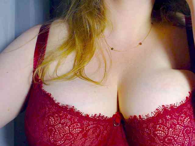 yuliska1 Live Webcam on BongaCams