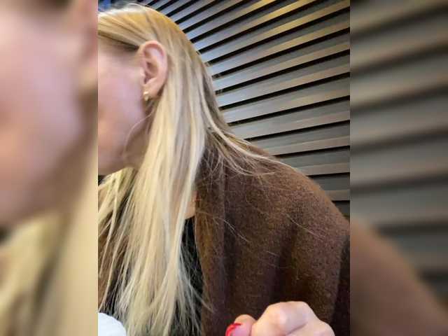 Lisa1225's BongaCams show and profile