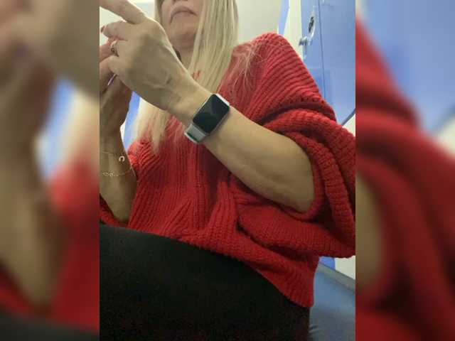 Lisa1225's BongaCams show and profile