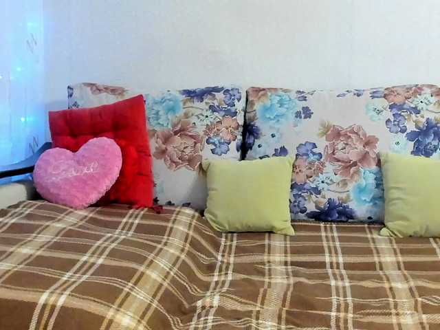 Lisa1225's BongaCams show and profile