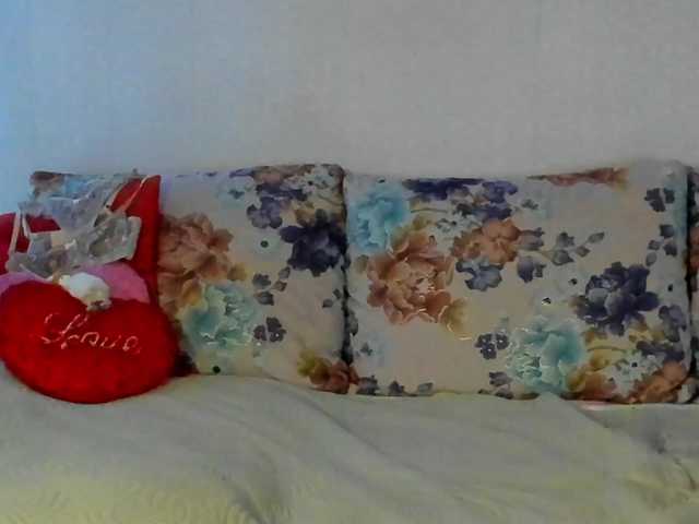 Lisa1225's BongaCams show and profile