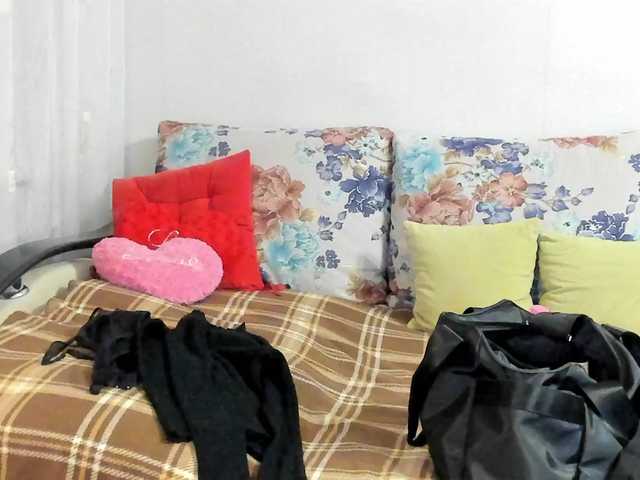 Lisa1225's BongaCams show and profile