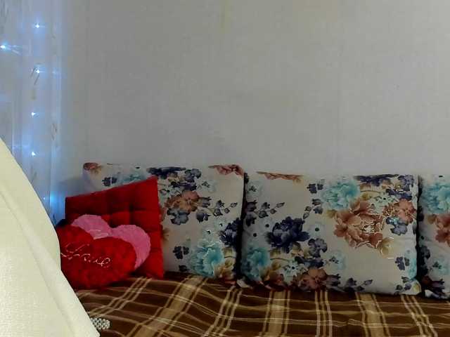 Lisa1225's BongaCams show and profile