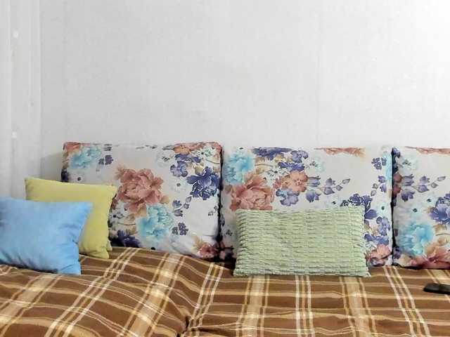 Lisa1225's BongaCams show and profile