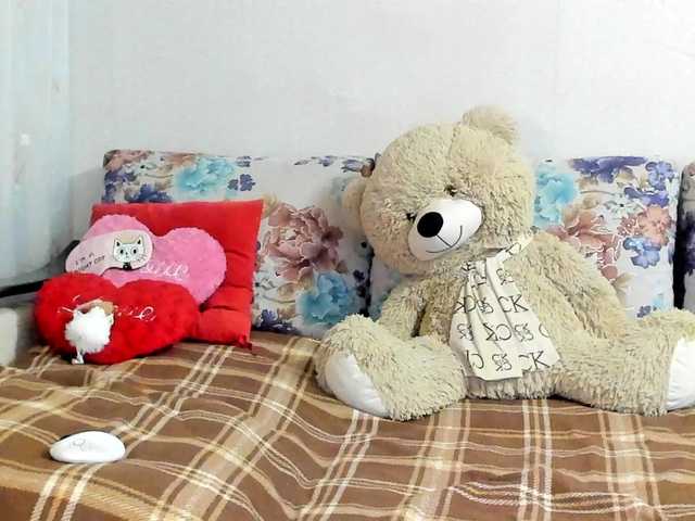 Lisa1225's BongaCams show and profile