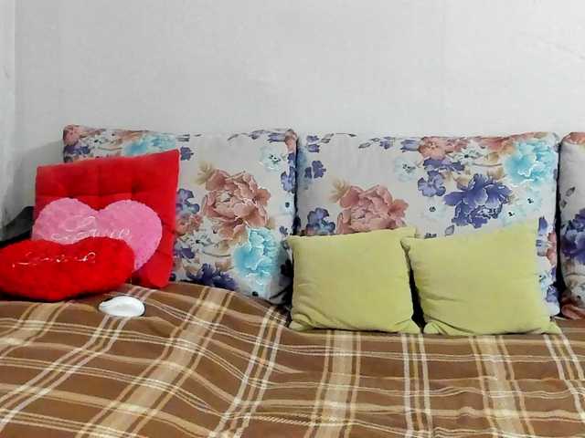 Lisa1225's BongaCams show and profile