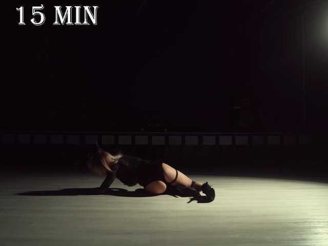 Lisa1225's BongaCams show and profile