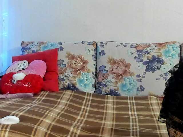 Lisa1225's BongaCams show and profile