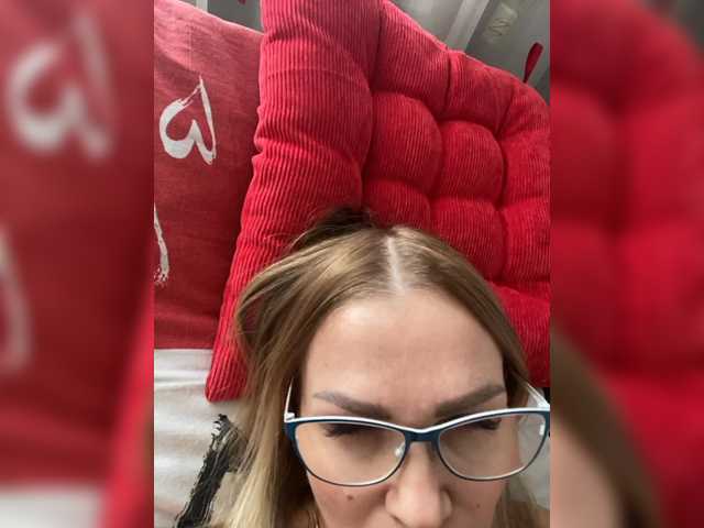 Lisa1225's BongaCams profile