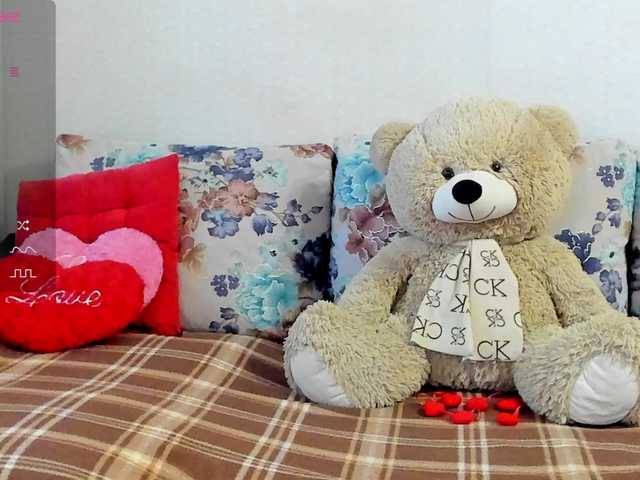 Lisa1225's BongaCams show and profile