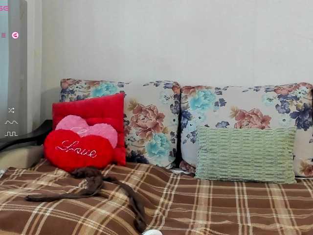 Lisa1225's BongaCams show and profile