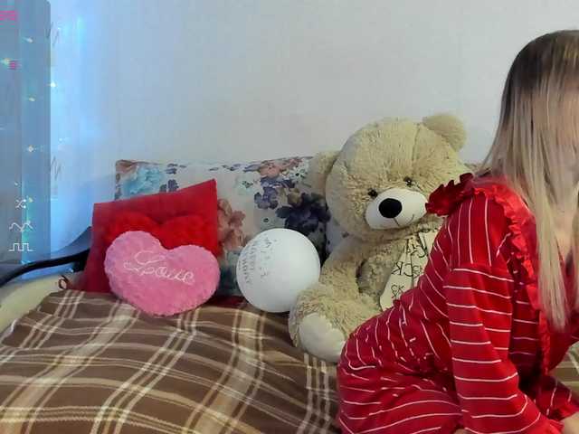 Lisa1225's BongaCams show and profile