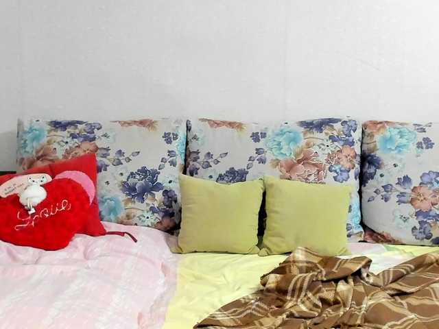 Lisa1225's BongaCams show and profile