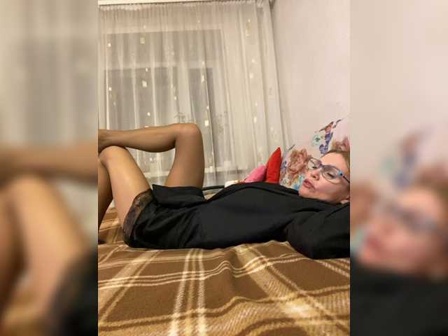 Lisa1225's BongaCams show and profile