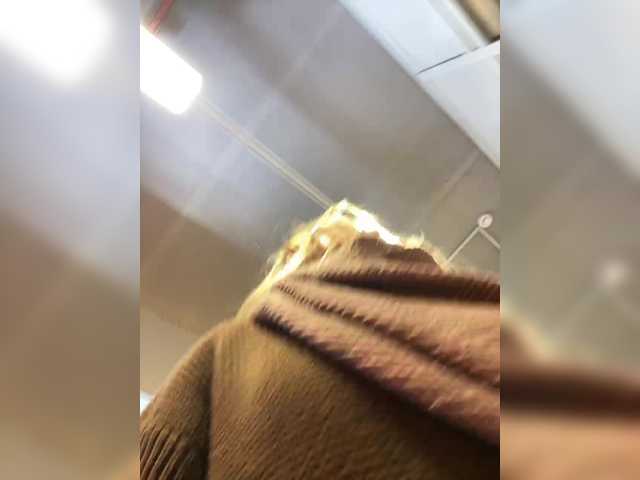 Lisa1225's BongaCams show and profile