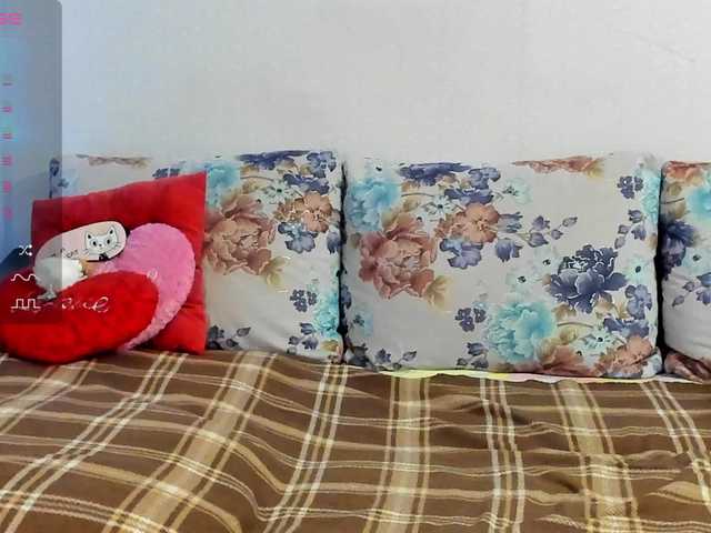 Lisa1225's BongaCams show and profile