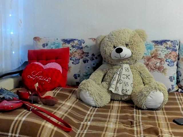 Lisa1225's BongaCams show and profile