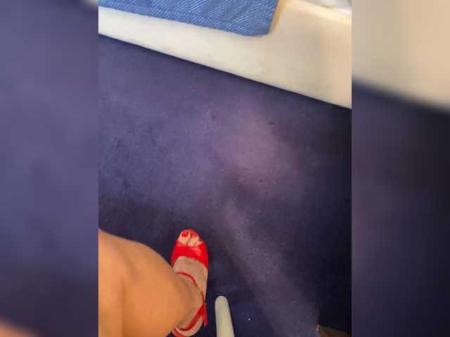 Lisa1225's BongaCams show and profile