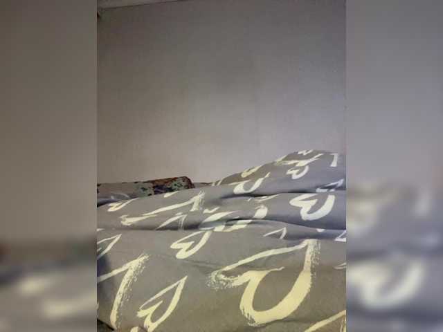 Lisa1225 from BongaCams