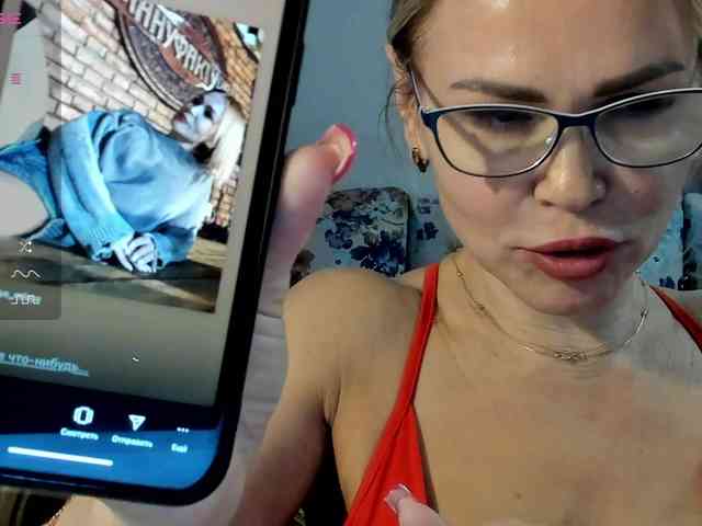 Lisa1225 webcam