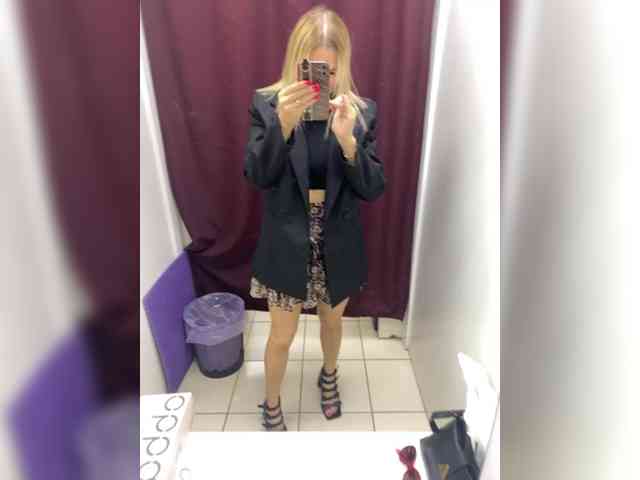 Lisa1225 webcam