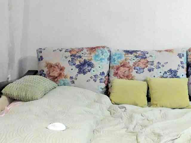 Lisa1225 webcam