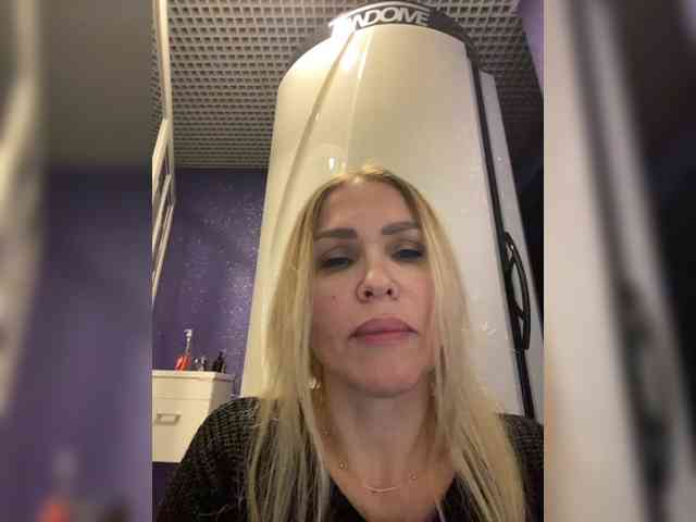 Lisa1225 webcam