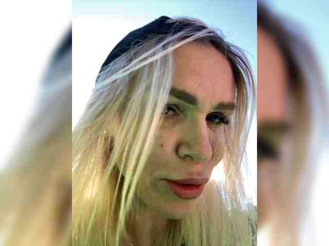 Lisa1225 webcam