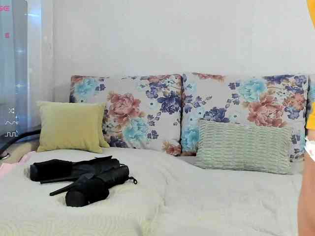 Lisa1225 webcam