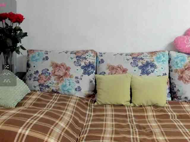 Lisa1225 webcam