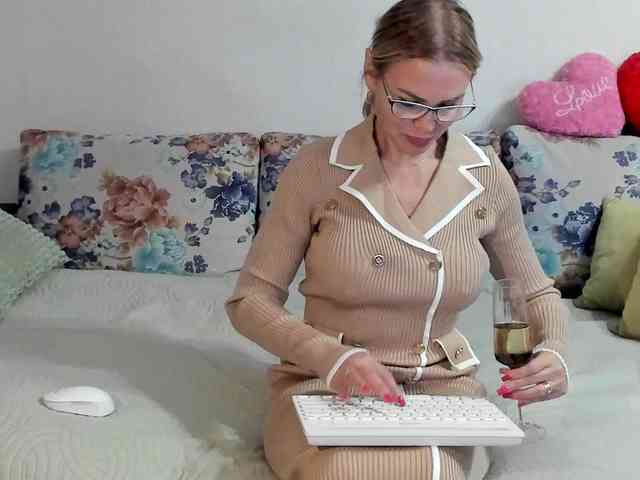 Lisa1225 webcam